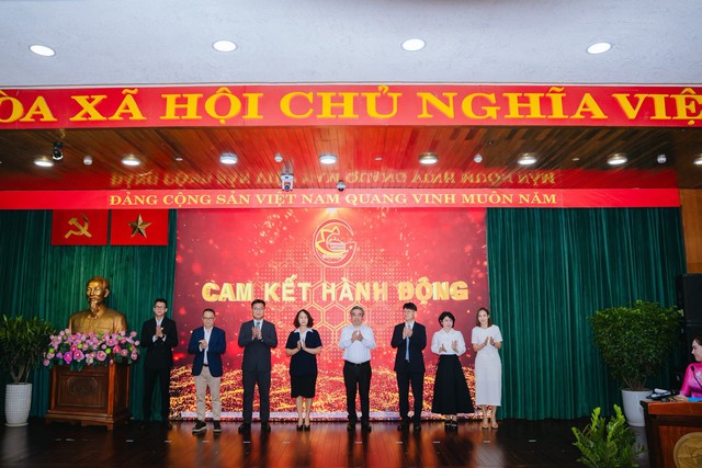 Đảng bộ Ủy ban nhân dân Thành phố Hồ Chí Minh tổ chức Hội nghị Ban Chấp hành lần thứ tư: Quyết tâm tăng trưởng hai con số, tạo động lực mới cho phát triển - Ảnh 5.
