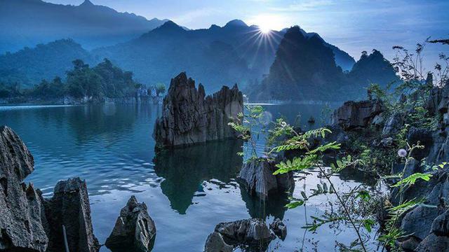 Quảng b&aacute; di sản du lịch Tuy&ecirc;n Quang qua chương tr&igrave;nh &ldquo;Long mạch N&agrave; Hang - Huyền thoại tr&ecirc;n mặt nước&rdquo; - Ảnh 1.