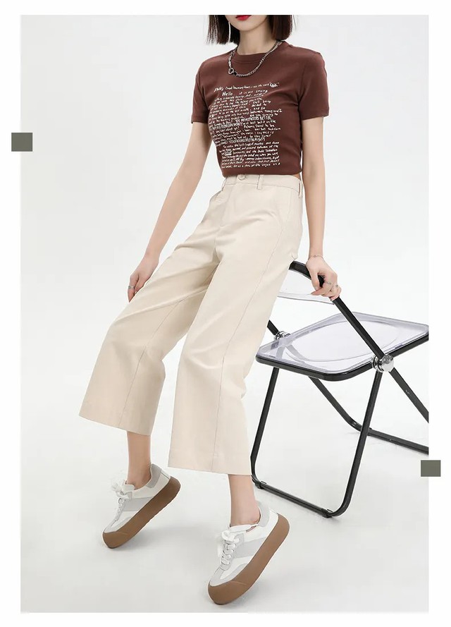 Chiếc quần &ldquo;old money&rdquo; đ&aacute;ng sắm nhất m&ugrave;a thu: Thanh lịch hơn jeans, mềm mại hơn quần đen - Ảnh 17.