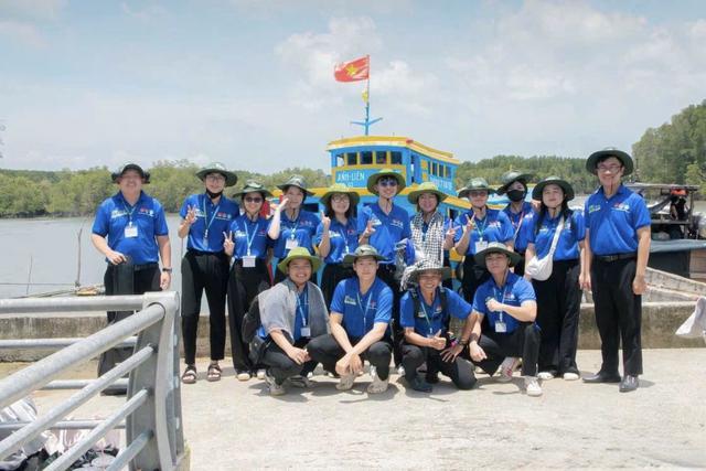 Dấu ấn tình nguyện tại ấp Thiềng Liềng: Khi sức trẻ Học viện Cán bộ làm bừng sáng xã đảo Thạnh An - Ảnh 1.