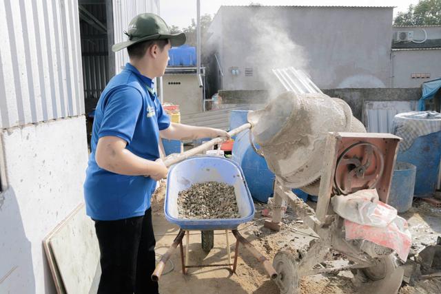 Dấu ấn tình nguyện tại ấp Thiềng Liềng: Khi sức trẻ Học viện Cán bộ làm bừng sáng xã đảo Thạnh An - Ảnh 5.