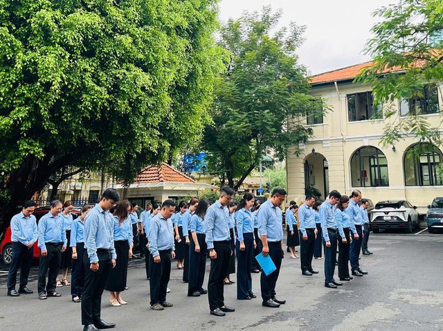 Cơ quan Đảng ủy Ủy ban Nhân dân Thành phố Hồ Chí Minh tưởng nhớ Chủ tịch Quốc hội Lào Saysomphone Phomvihane - Ảnh 3.