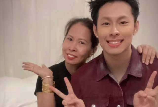 Mỹ nam ở trọ c&ugrave;ng mẹ b&aacute;n xu chi&ecirc;ng ngo&agrave;i chợ, lớn l&ecirc;n đồ hiệu từ t&igrave;m đến chỉ chờ được mặc- Ảnh 6.