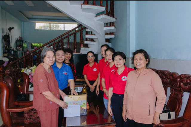 &ldquo;Nghĩa t&igrave;nh da cam&rdquo; &ndash; Khi những người trẻ chọn c&aacute;ch tri &acirc;n bằng h&agrave;nh động - Ảnh 8.