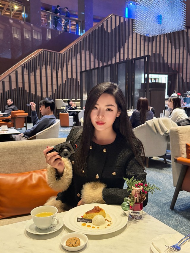 C&ocirc; g&aacute;i Việt sống đến 23 tuổi mới được trời trao gương mặt mỹ nh&acirc;n, hơn 10 năm chưa l&atilde;ng ph&iacute; visual ng&agrave;y n&agrave;o- Ảnh 5.