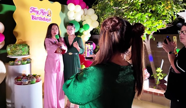 Nữ nghệ sĩ mở tiệc tại biệt thự triệu đ&ocirc;, bố b&eacute; Xu&acirc;n Mai l&agrave;m phục vụ- Ảnh 1.