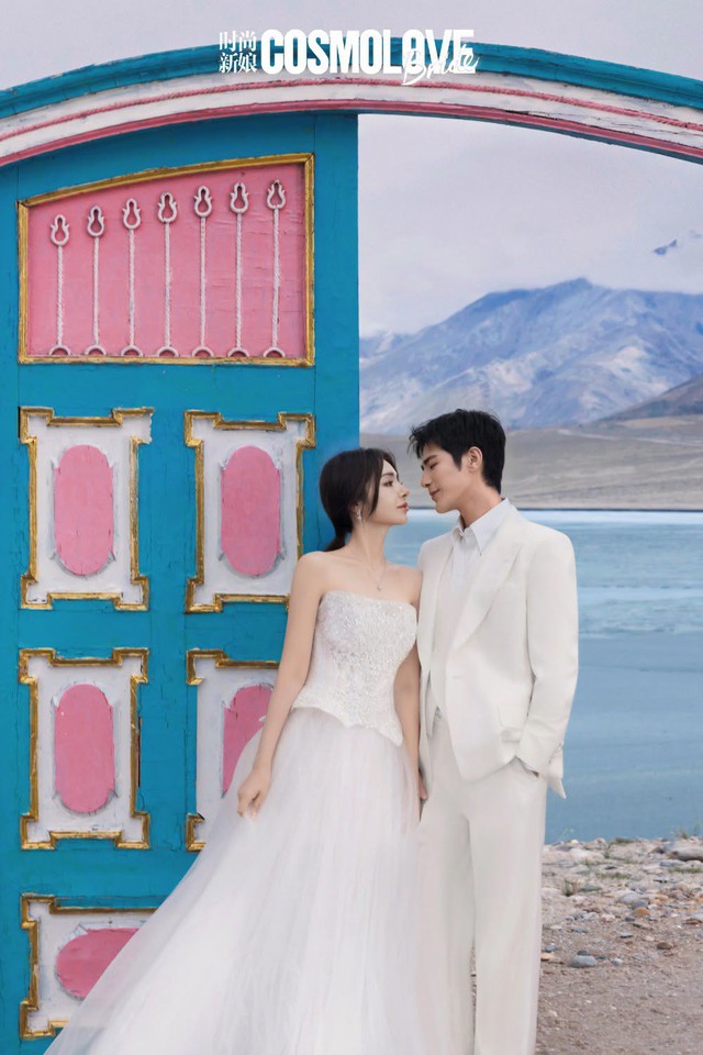 Đ&aacute;m cưới hot nhất showbiz h&ocirc;m nay: Cặp "ti&ecirc;n đồng - ngọc nữ" h&ocirc;n nhau nồng ch&aacute;y, đ&aacute;nh &uacute;p c&ocirc;ng khai 2 con si&ecirc;u dễ thương- Ảnh 10.