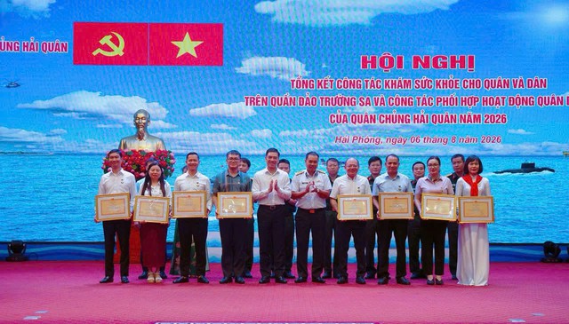 Y học cổ truyền theo những người thầy thuốc ra Trường Sa - Ảnh 3.