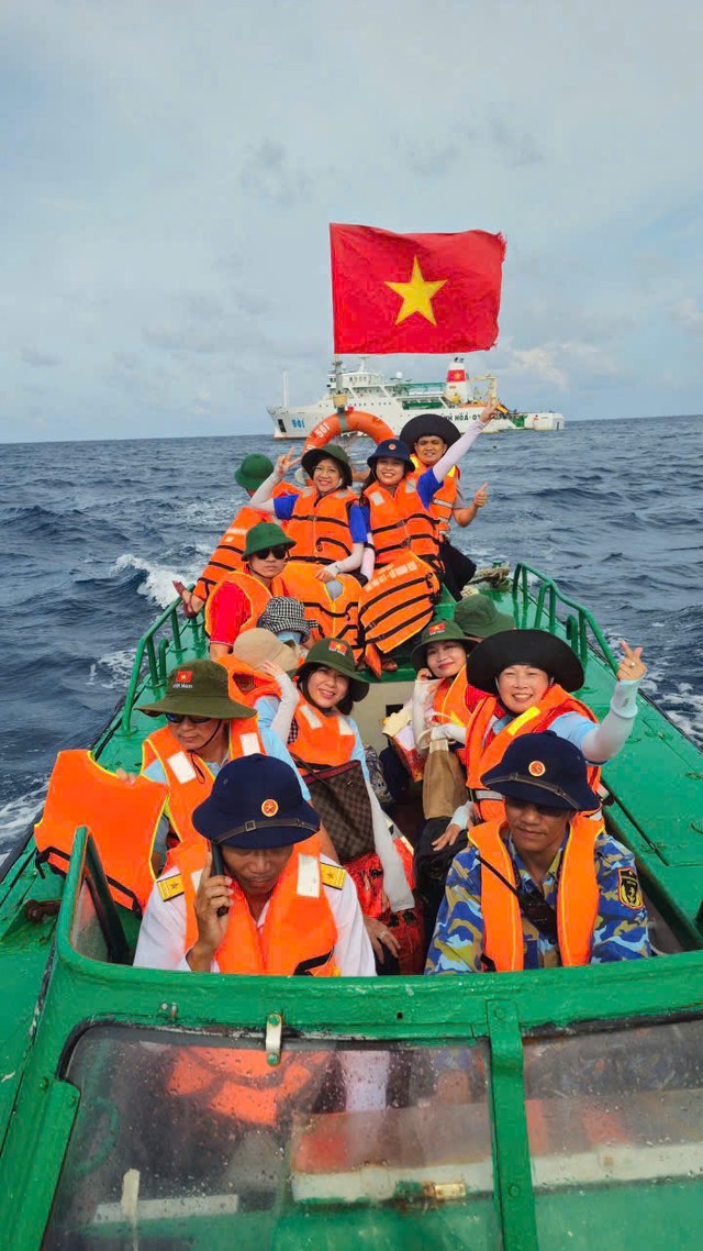 Y học cổ truyền theo những người thầy thuốc ra Trường Sa - Ảnh 5.