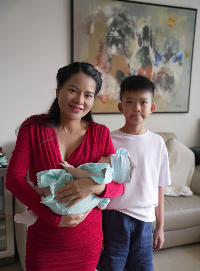 Tina Yuan làm đầy tháng cho con gái ở Singapore, mâm cỗ đậm nếp Việt - Ảnh 1.