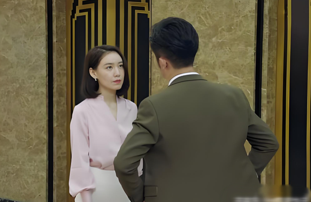 Ở chung với bố mẹ chồng, được &ocirc;ng b&agrave; hỗ trợ đủ thứ, nhưng c&oacute; một th&oacute;i quen của chồng khiến t&ocirc;i ức chế v&ocirc; c&ugrave;ng- Ảnh 1.