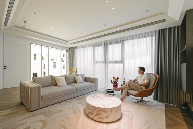 Cầu thủ tuyển Việt Nam 28 tuổi giành 3 QBV, sở hữu khối tài sản khủng nhưng tình duyên lận đận - Ảnh 2.
