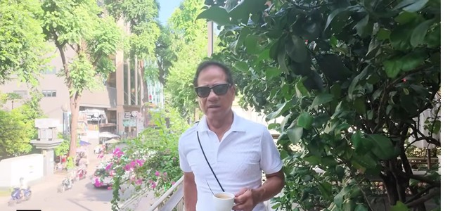Chế Linh tới 1 con đường ở TP.HCM: "T&ocirc;i may mắn hơn nhiều nghệ sĩ kh&aacute;c"- Ảnh 2.