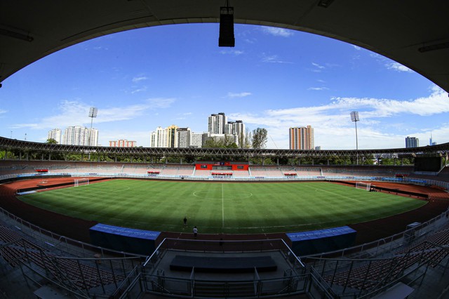 Cận cảnh "chảo lửa" Kuala Lumpur diễn ra trận ĐT Malaysia vs Việt Nam: Mặt cỏ lá gừng khiến Xuân Son còn ngao ngán- Ảnh 3.
