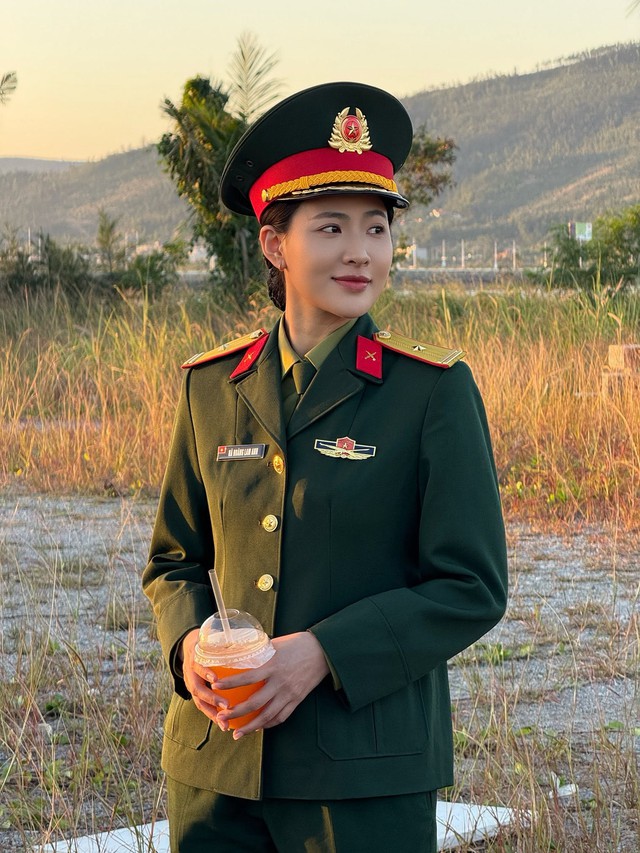 Nữ chiến sĩ Sao Nhập Ngũ có mặt mộc được ví như Lưu Diệc Phi- Ảnh 5.