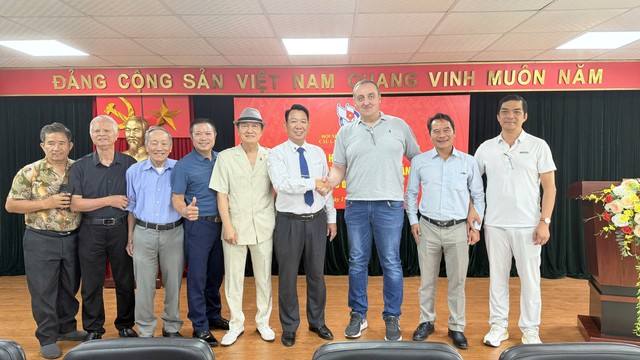 Câu lạc bộ Ảnh báo chí - Hội Nhà báo Việt Nam tổ chức sinh hoạt nghiệp vụ và phát động cuộc thi triển lãm ảnh - Ảnh 5.