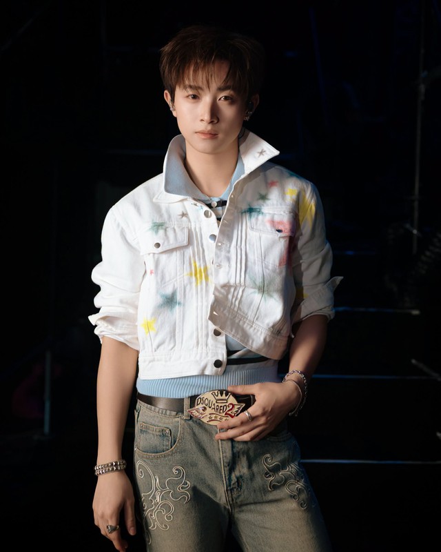 Nam ca sĩ 26 tuổi h&aacute;t bolero "ngọt như m&iacute;a", hot rần rần c&otilde;i mạng leo thẳng top 1 cả nước- Ảnh 6.