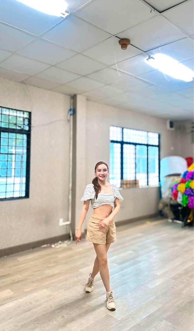 Vy Oanh sắp rời Việt Nam- Ảnh 2.
