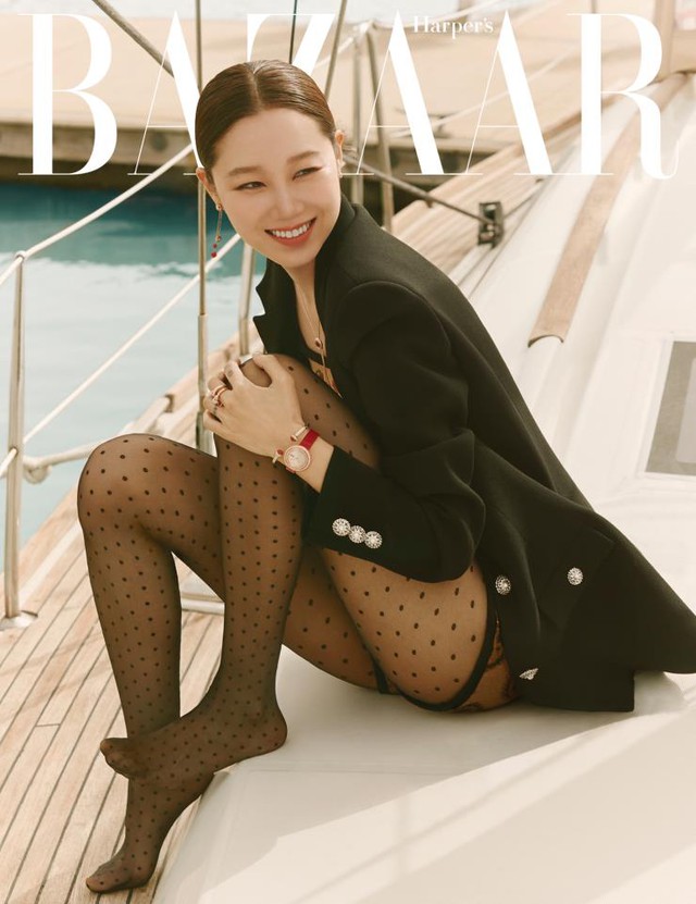 Bạn thân cao 1m72 của Son Ye Jin: Gần 30 năm trong showbiz chưa biết mặc xấu là gì- Ảnh 11.