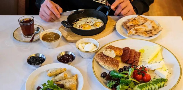 B&aacute;c sĩ cảnh b&aacute;o 1 kiểu ăn s&aacute;ng l&agrave;m tăng nguy cơ gan nhiễm mỡ, ung thư- Ảnh 2.