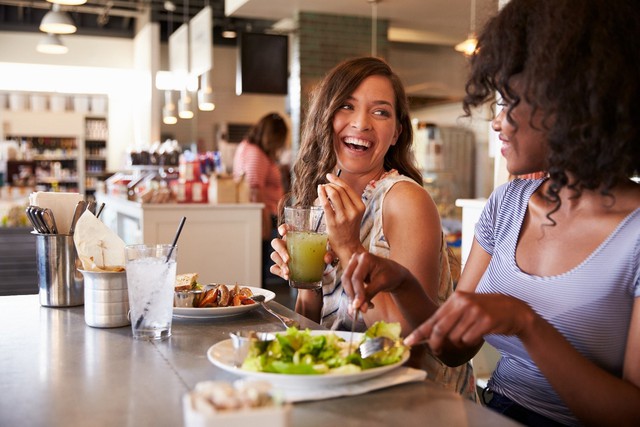 Khảo sát của Herbalife: Đa số người tiêu dùng thuộc thế hệ Gen Z và Millennials tại khu vực Châu Á - Thái Bình Dương cho biết sức khỏe đã được cải thiện nhờ chủ động quan tâm đến chăm sóc sức khỏe toàn diện - Ảnh 2.