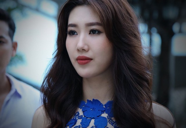 Mỹ nhân Việt đứng cạnh nàng tiên cá đẹp nhất thế giới vẫn không hề lu mờ, visual sáng rực như ngọc ngà châu báu - Ảnh 6.