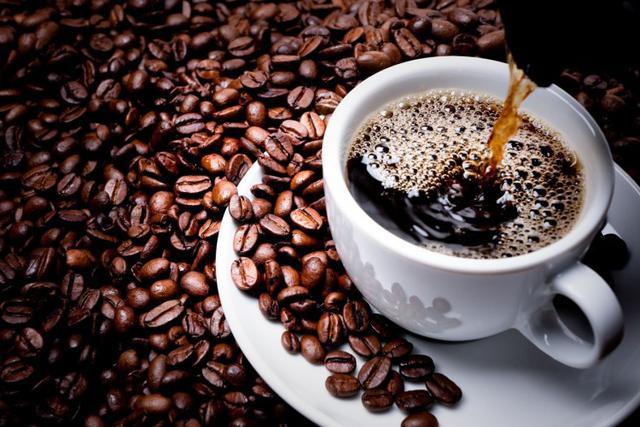 Nghi&ecirc;n cứu Harvard k&eacute;o d&agrave;i 43 năm: Uống c&agrave; ph&ecirc; đ&uacute;ng c&aacute;ch c&oacute; thể giảm nguy cơ sa s&uacute;t tr&iacute; tuệ, vậy uống bao nhi&ecirc;u l&agrave; đủ?- Ảnh 1.