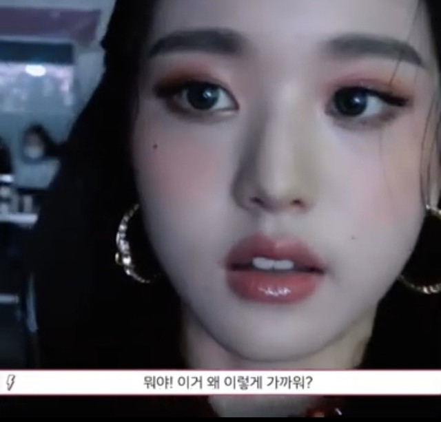 Hơn 2 triệu người hoảng hốt với bức ảnh như cả "tấn phấn" tr&ecirc;n mặt của idol live H&agrave;n Quốc- Ảnh 6.