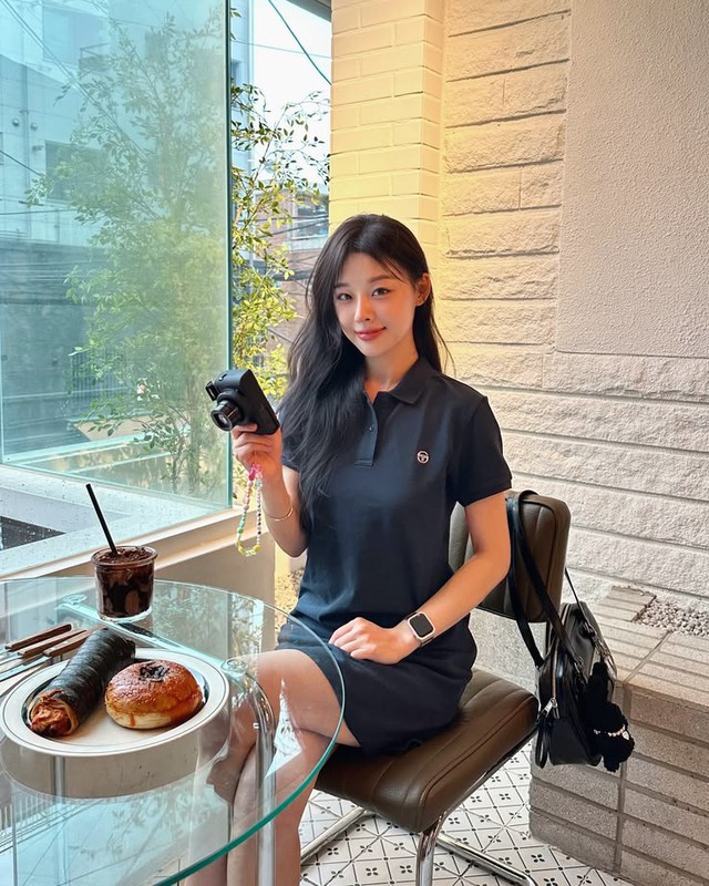 Thuê túi hiệu, quần áo, máy ảnh giờ lại là mốt: Không tội gì tự mua cho tốn tiền ra- Ảnh 1.