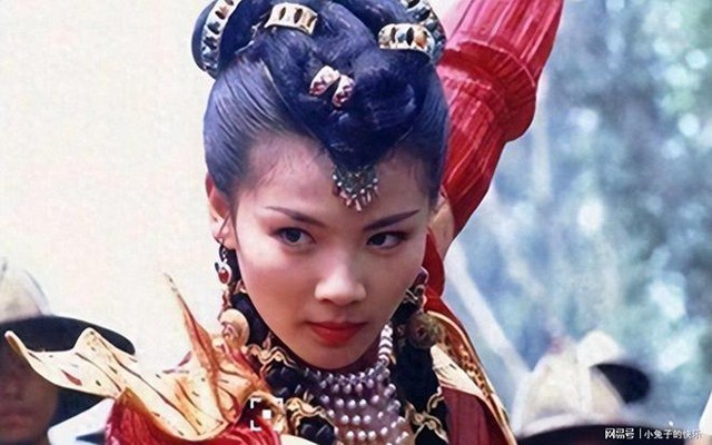 Tiền nhiều để làm gì? Nàng A Châu Lưu Đào ở tuổi 48 gửi một lời cảnh tỉnh đến phụ nữ sau 45: Đừng tiếp tục “cố chịu”- Ảnh 2.