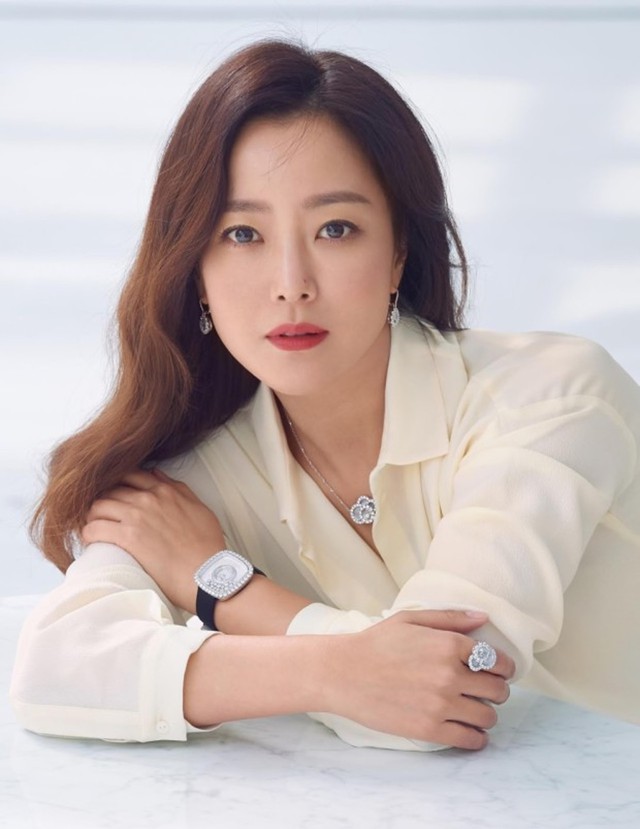 10 mỹ nhân đẹp nhất màn ảnh Hàn: Kim Tae Hee mất hút, số 1 đẹp hơn Song Hye Kyo, Son Ye Jin - Ảnh 10.