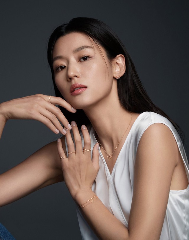 10 mỹ nhân đẹp nhất màn ảnh Hàn: Kim Tae Hee mất hút, số 1 đẹp hơn Song Hye Kyo, Son Ye Jin - Ảnh 7.