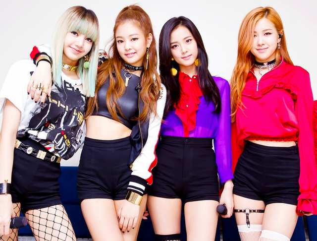 2 bức ảnh selfie trước gương "tố cáo" tuổi tác của Jisoo (BLACKPINK) - Ảnh 5.