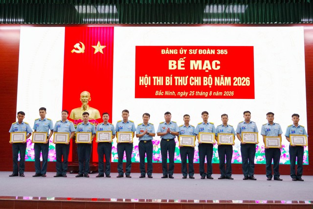 Đảng ủy Sư đo&agrave;n 365 tổ chức Hội thi B&iacute; thư chi bộ năm 2026 - Ảnh 4.