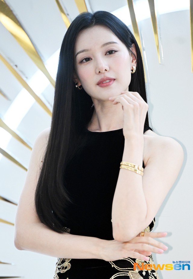Đây mới là Kim Ji Won mà bao người mê đắm!- Ảnh 13.