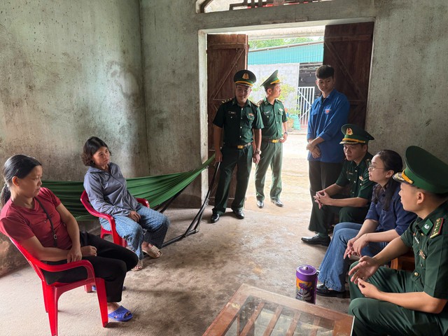 Đồn Biên phòng Bắc Sơn: Phổ biến, giáo dục pháp luật cho nhân dân biên giới - Ảnh 4.