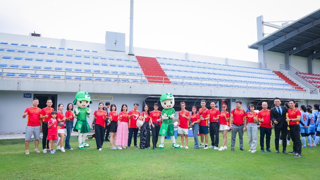 Herbalife Việt Nam đồng hành cùng Liên đoàn Bóng đá Việt Nam tổ chức buổi gặp gỡ “Tiếp Lửa Bóng Đá Việt Nam”, động viên Đội tuyển Bóng đá Nữ Quốc gia và Đội tuyển U-23 Quốc gia trước thềm Giải đấu Châu Á 2026 - Ảnh 1.
