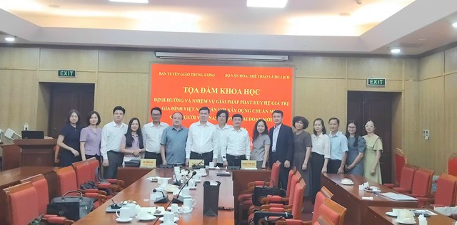 Phát huy giá trị gia đình Việt Nam gắn với xây dựng chuẩn mực con người Việt Nam trong giai đoạn mới - Ảnh 2.