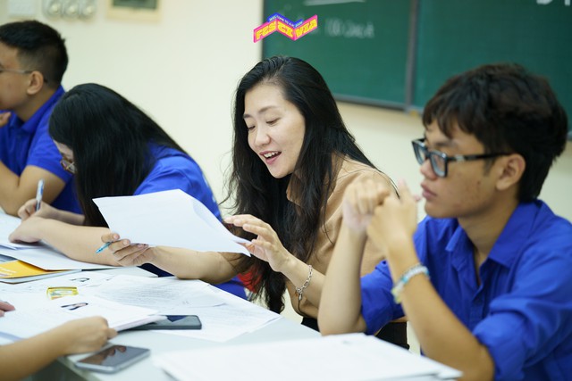 Hàng nghìn tân sinh viên K46 hào hứng nhập học tại Học viện Báo chí và Tuyên truyền - Ảnh 3.
