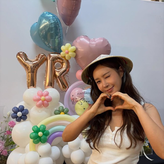 Diện mạo gây sốc của "ngọc trai đen" mỹ miều hàng đầu showbiz, không biết già đi là gì - Ảnh 7.
