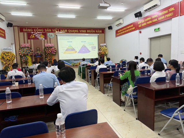 Trạm Y tế phường Linh Xuân tổ chức thành công Hội nghị Khoa học Kỹ thuật lần thứ I: Đột phá mô hình WHO PEN, nâng tầm y tế cơ sở - Ảnh 1.