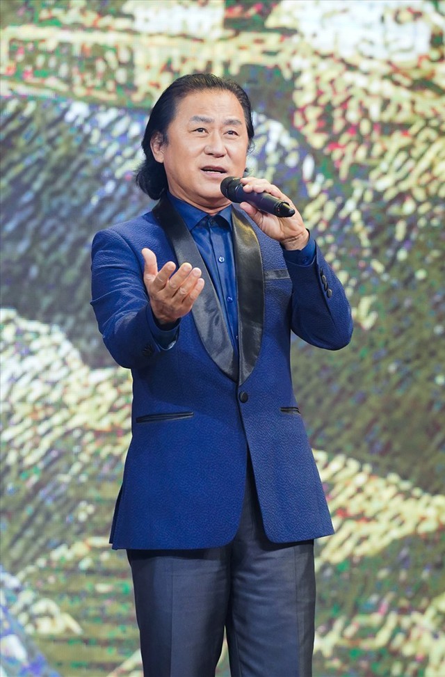 "Nhạc đỏ l&ecirc;n ng&ocirc;i, đ&acirc;y l&agrave; t&iacute;n hiệu đặc biệt" - Ảnh 2.