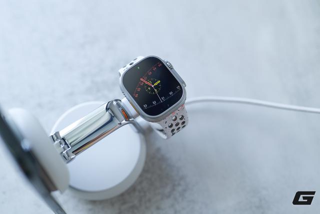 Trên tay bộ đôi Belkin UltraCharge “cân” cả bộ ba nhà Táo: cái thì gập gọn cho du lịch, cái lại có tản nhiệt mát rượi cày phim vô tư- Ảnh 16.