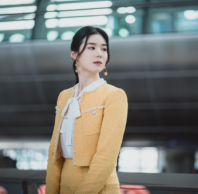 mỹ nhân 2 lần vướng nghi vấn làm tiểu tam đột nhiên nói về gia thế khủng? - Ảnh 3.