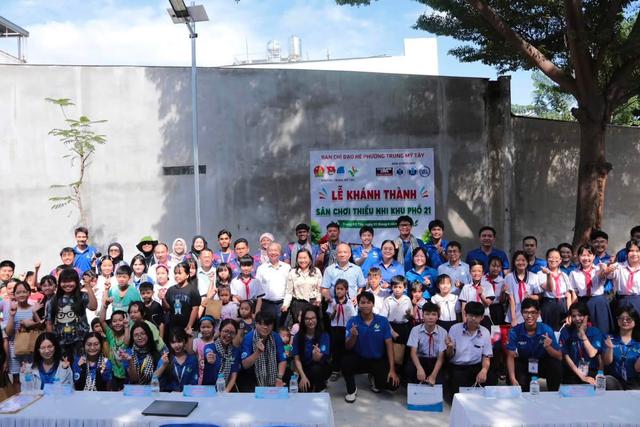Tuổi trẻ Thành phố Hồ Chí Minh bứt phá trong ngày cao điểm “Chuyển đổi số - Chuyển động Xanh” năm 2026 - Ảnh 6.