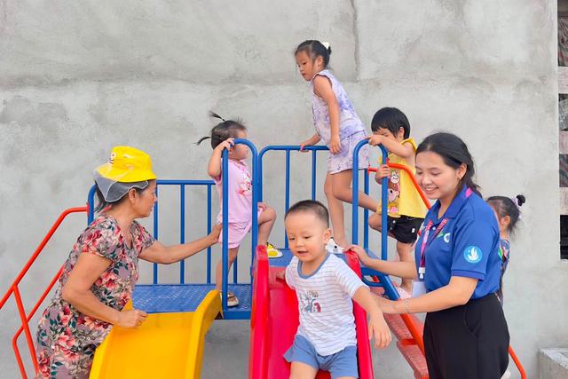 Tuổi trẻ Thành phố Hồ Chí Minh bứt phá trong ngày cao điểm “Chuyển đổi số - Chuyển động Xanh” năm 2026 - Ảnh 7.
