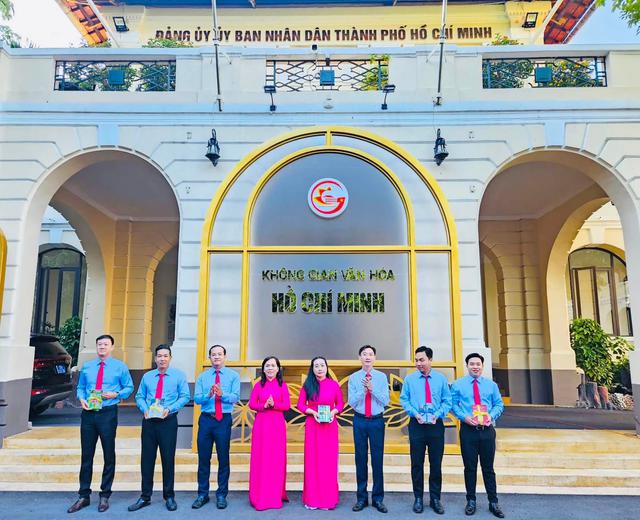 Phát huy truyền thống cách mạng, đẩy mạnh học tập và thực hành tư tưởng, đạo đức, phương pháp, phong cách Hồ Chí Minh - Ảnh 3.