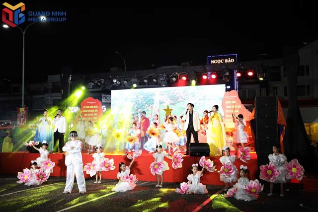Hai ngày, 255.000 người "đổ bộ" tới địa điểm một gần Hà Nội: Có gì mà hấp dẫn đến vậy?- Ảnh 2.