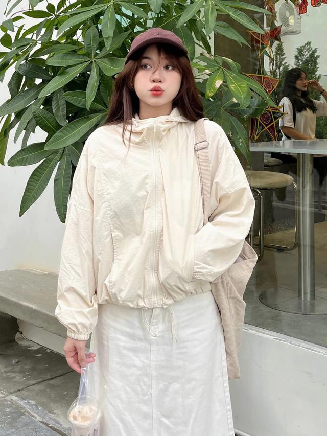 Sau old money, giới thời trang đang chuyển sang theo đuổi Apr&egrave;s Style - Ảnh 17.