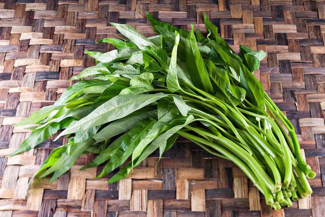 3 loại rau ăn lá "ngậm" nhiều kim loại nặng bậc nhất - Ảnh 1.